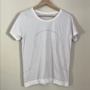 Lululemon Athletica Swiftly Relaxed T
